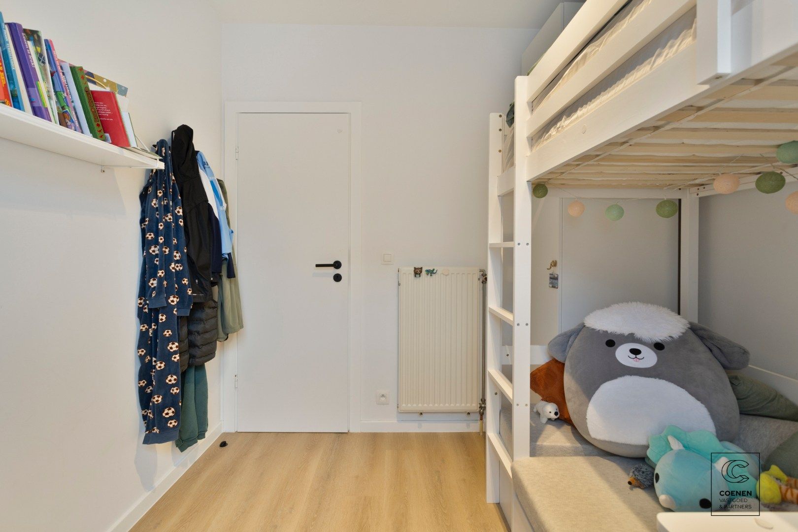 Instapklaar gelijkvloers appartement van 94 m² met drie ruime slaapkamers en ruim terras te Brasschaat! foto 12