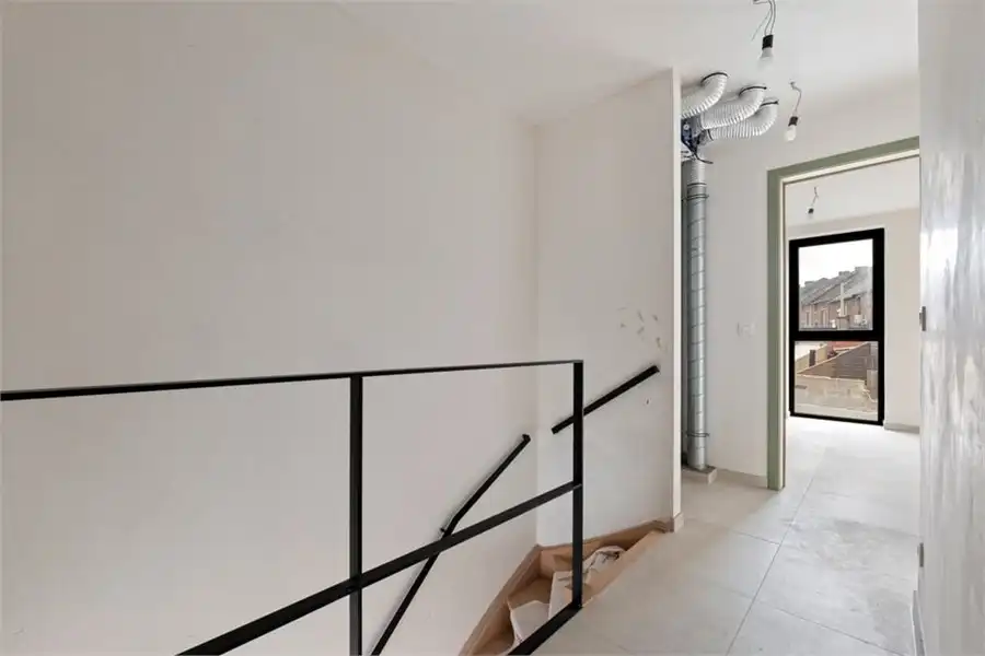 KNAPPE NIEUWBOUWWONING IN HET CENTRUM VAN BORGLOON (MOGELIJKHEID AANKOOP 6% BTW) foto 23