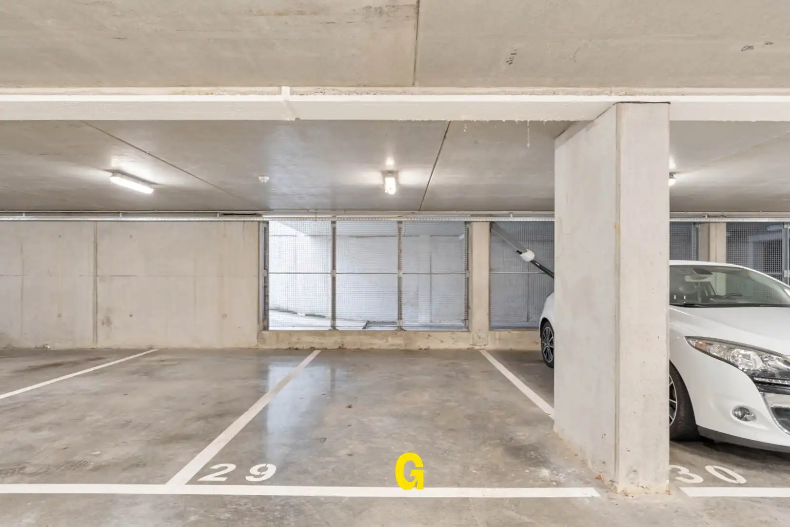 Recent energiezuinig 1-slaapkamer appartement met terras, standplaats en berging, vlak bij het centrum van Tongeren foto 27