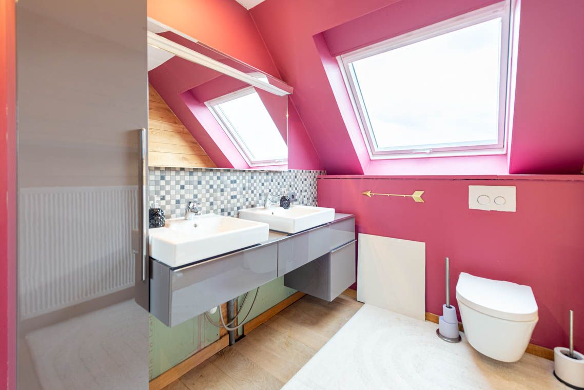 Energiezuinige woning met zonnepanelen, 3 grote slaapkamers, mooie tuin met bergplaats, zalig uitzicht foto 29