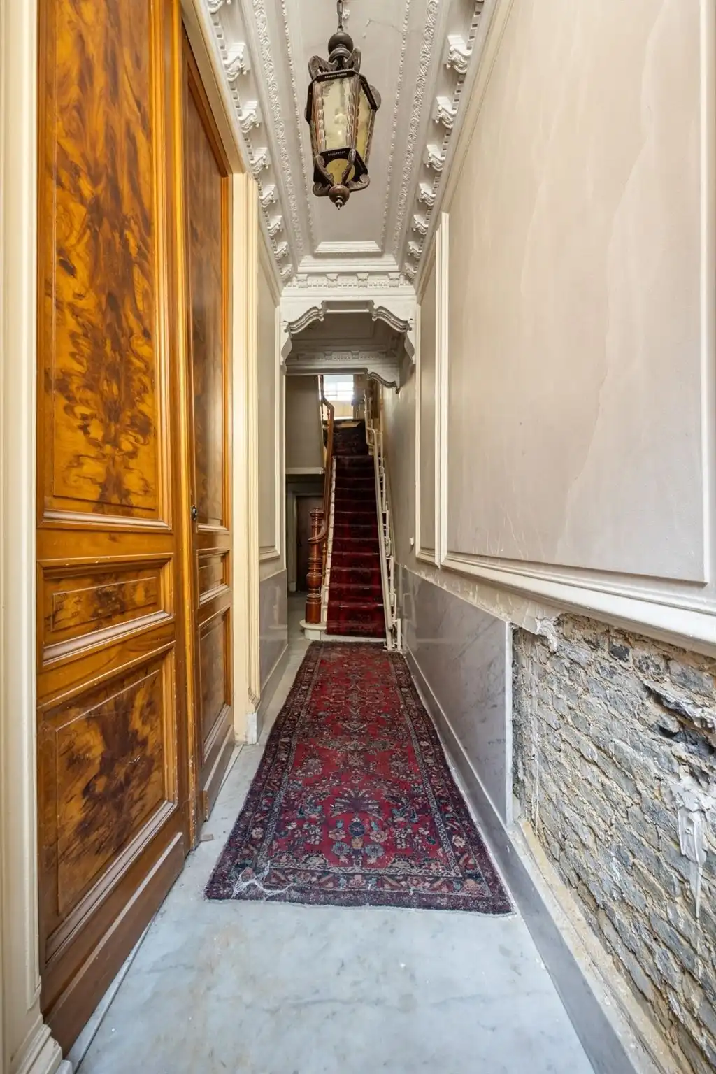 Magazijn pal in de stad met grote woonst foto 16