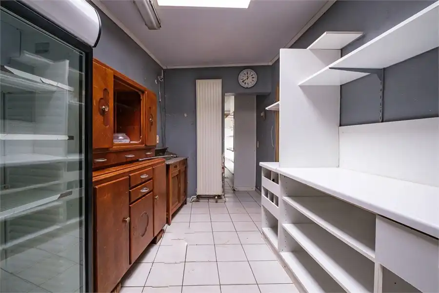 HANDELSHUIS MET VEEL POTENTIEEL IN HET CENTRUM VAN GINGELOM foto 14