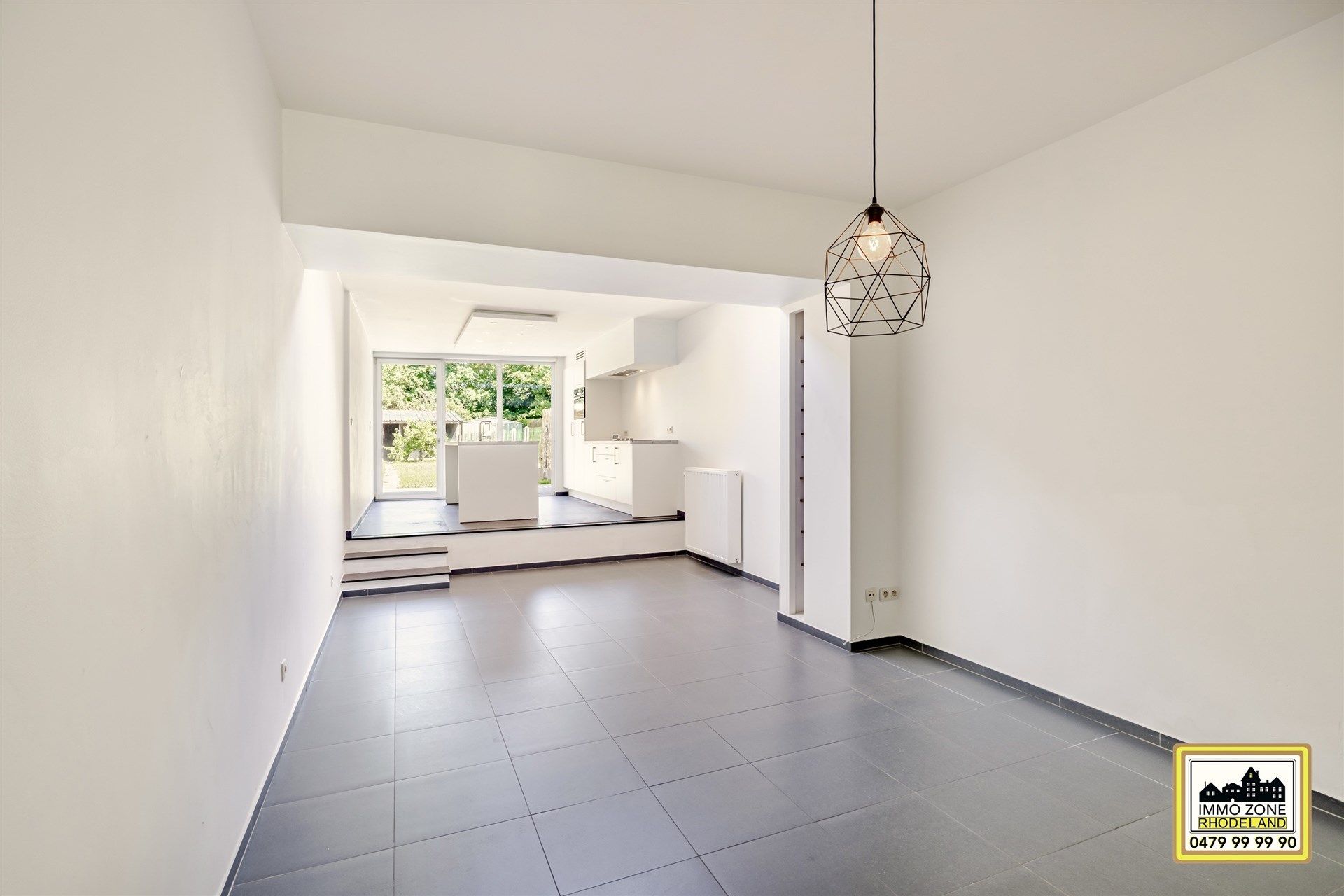 Super instapklare energiezuinige woning met 4 slpks en tuin foto 9