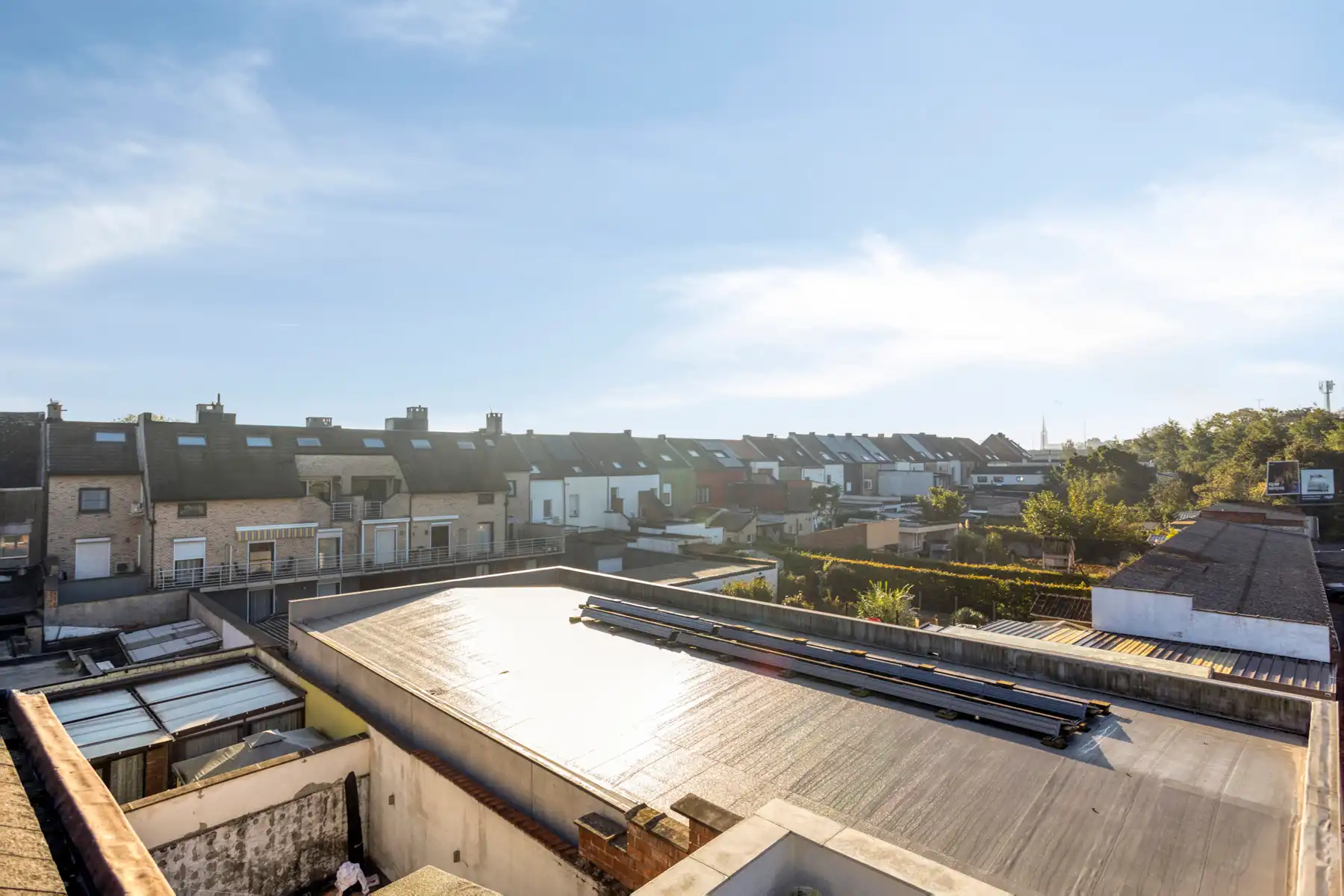 Appartement met 3 slaapkamers, terras en parkeerplaats foto 22