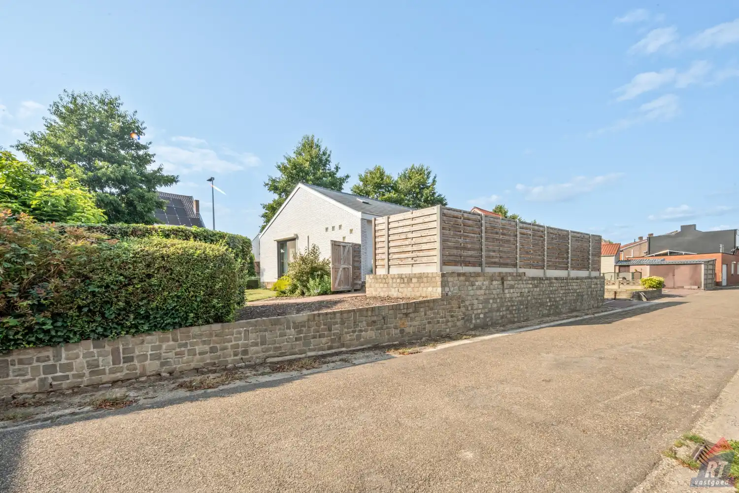 Instapklare bungalow met 3 slaapkamers gelegen in het rustige Velm foto 25