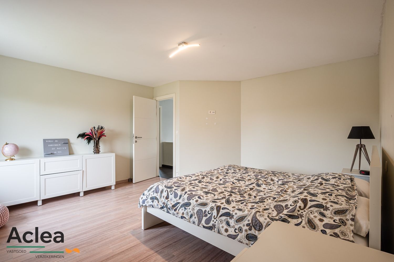 Moderne alleenstaande woning op een ruim perceel foto 20
