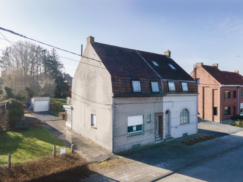 🏡 Halfopen bebouwing met tal van mogelijkheden op een rustige ligging! 🌿 foto 13