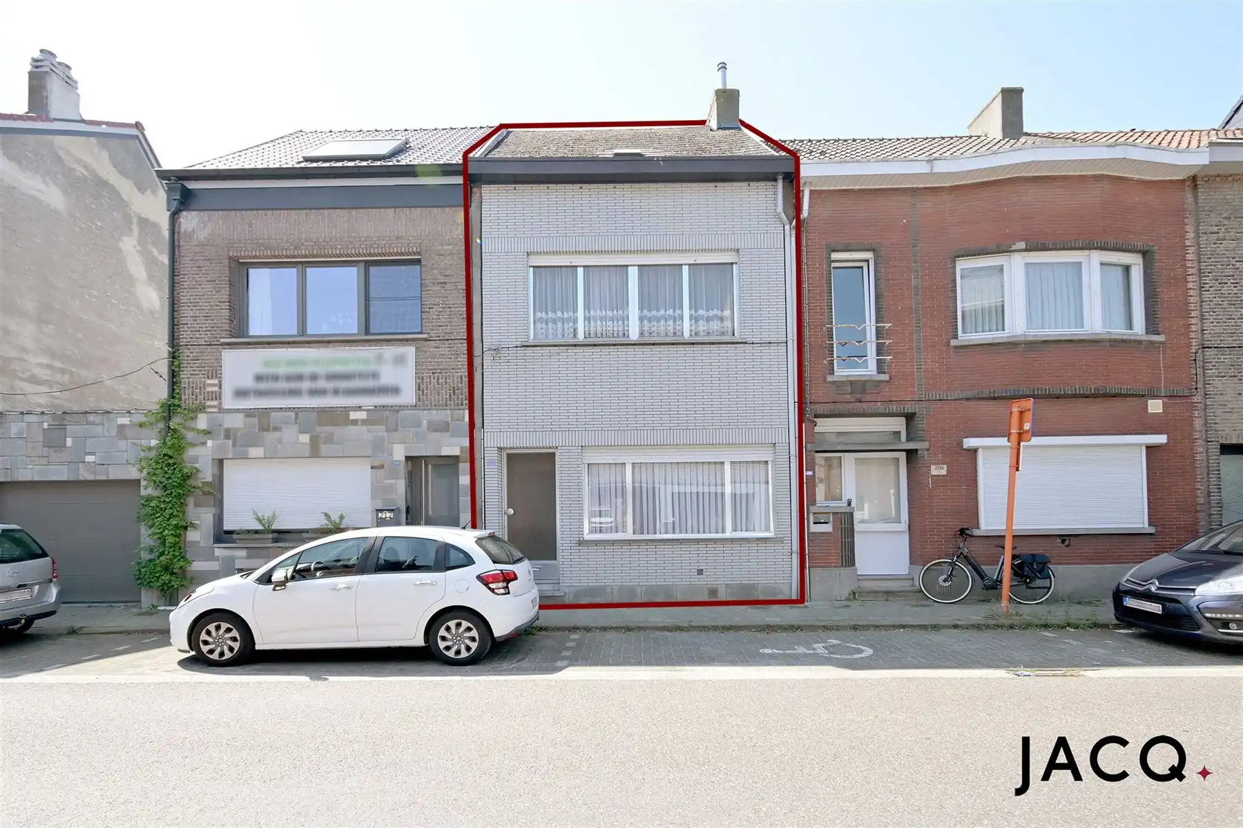 Te renoveren woning met 4 slpk's, terras (25m²) en garage! foto 27