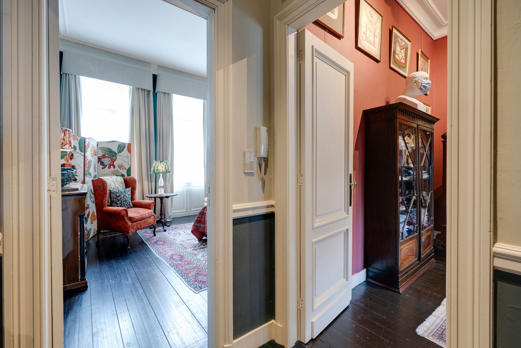 Uniek neoclassicistisch herenhuis in de Markgravebuurt foto 14
