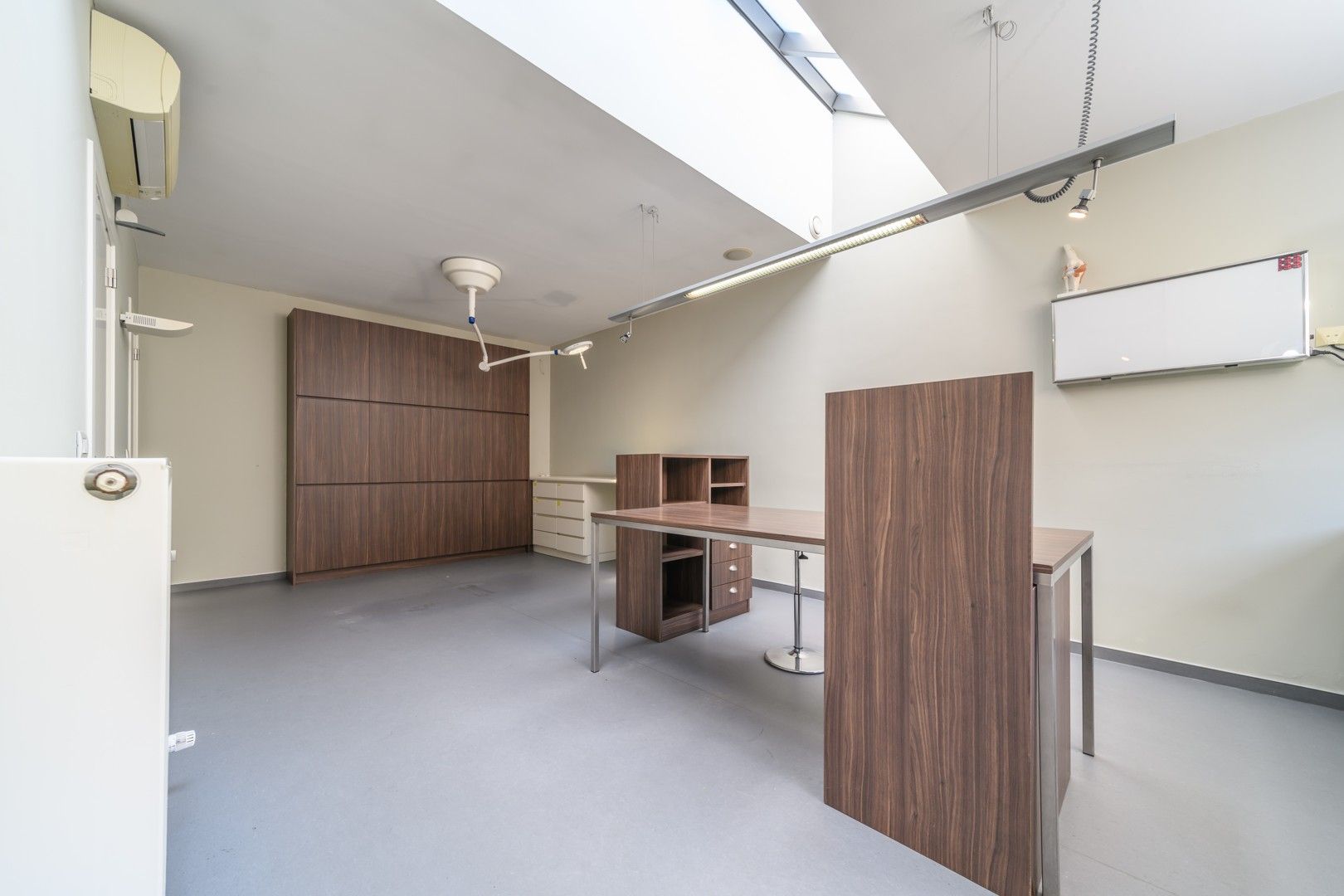 Zeer ruime en kwalitatief afgewerkte villa te Gijzegem foto 18