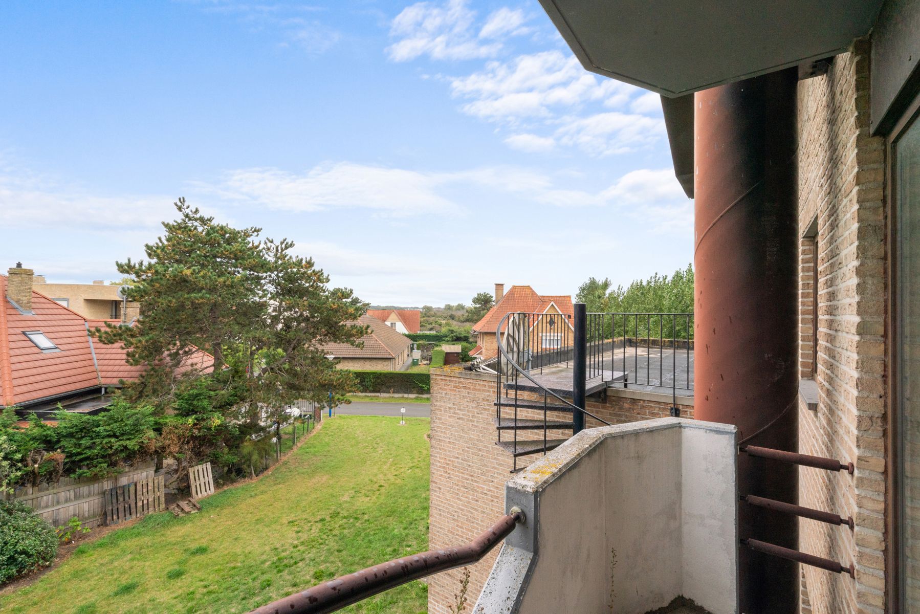 Zonnig appartement met terras vlakbij zee foto 5