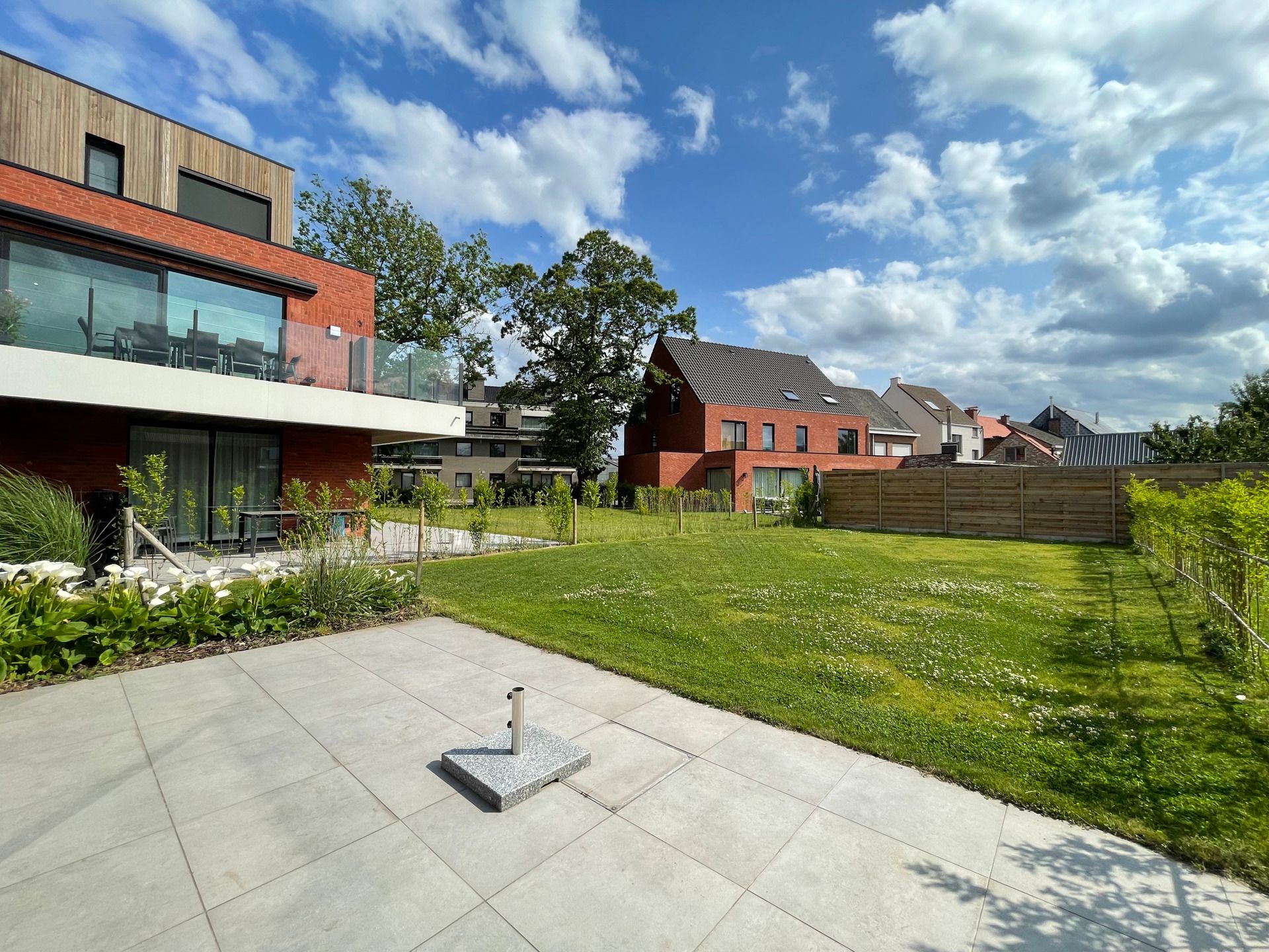 Ruime BEN-woning te huur in Oudenaarde met 3 slpks foto 18