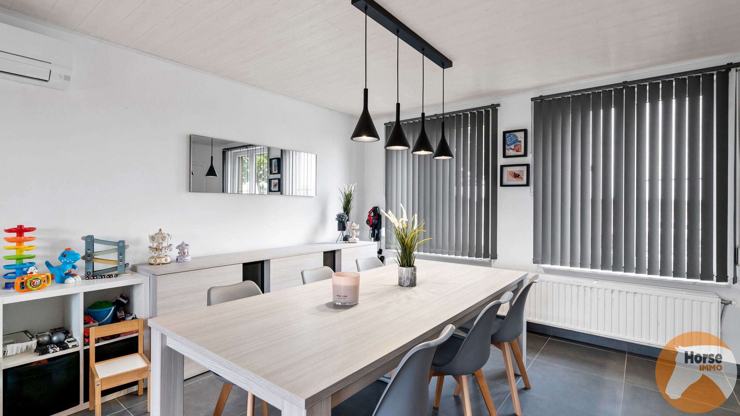 BILZEN-HOESELT - Gerenoveerde woning met paardenstal foto 8