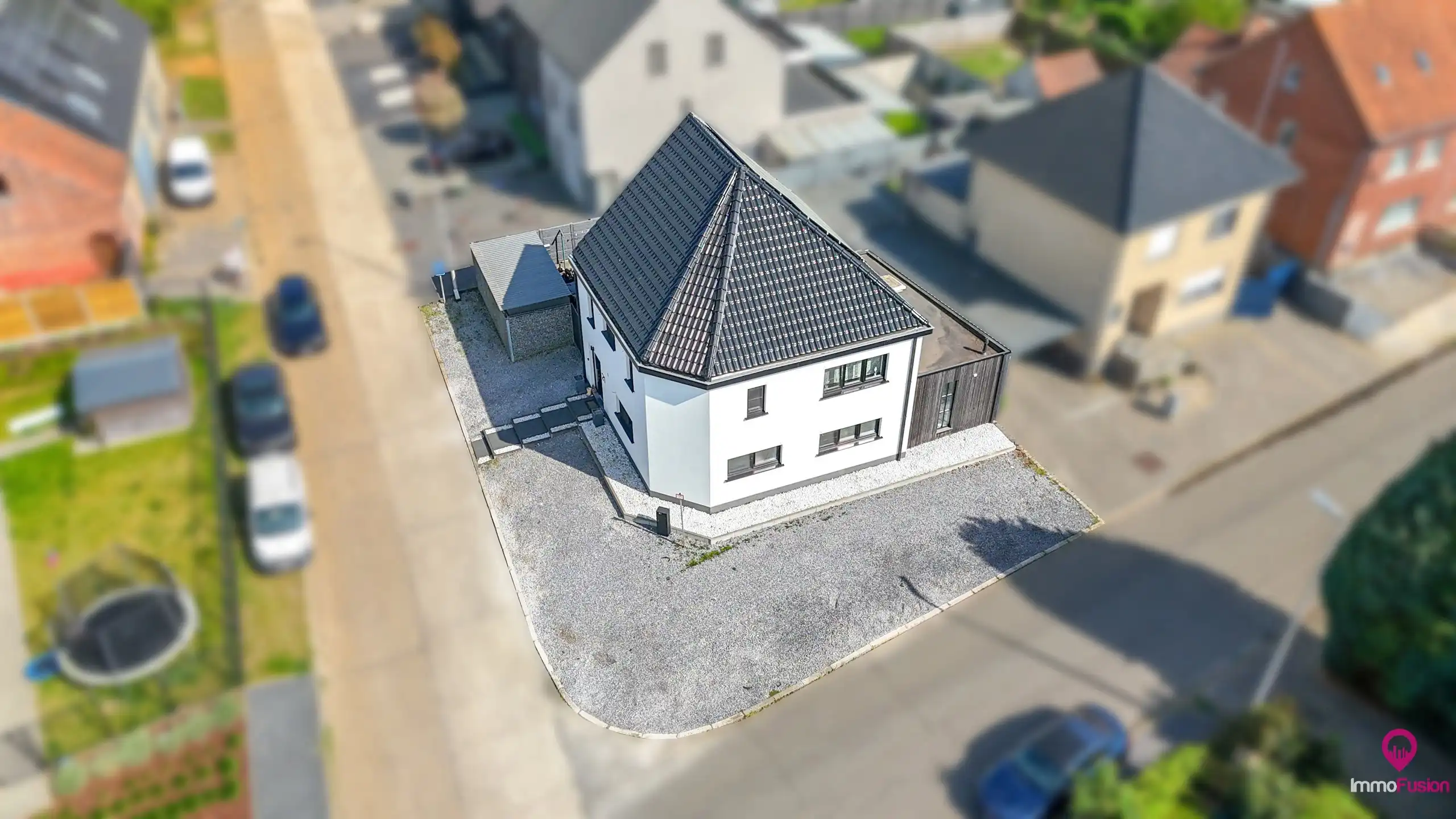 Instapklare woning met 5 slpks, rustig gelegen te Beringen! foto 5