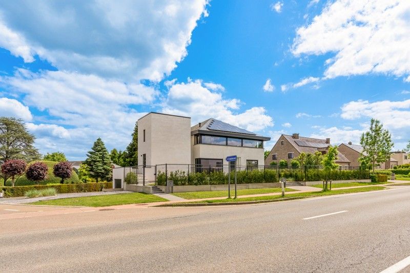 Zeer ruim en stijlvol penthouse met tuin en garage foto 28