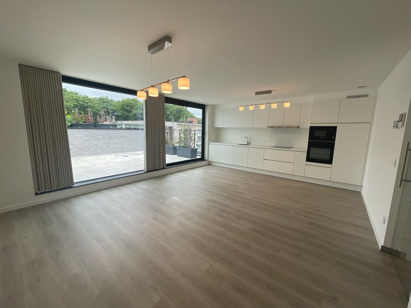 Genk, Kapelstraat 23 bus 5.2 - Modern appartement (94m²) met 2 slaapkamers, ruim terras (52m²), daktuin (12m²) en kelderberging (3,5m²). foto 4