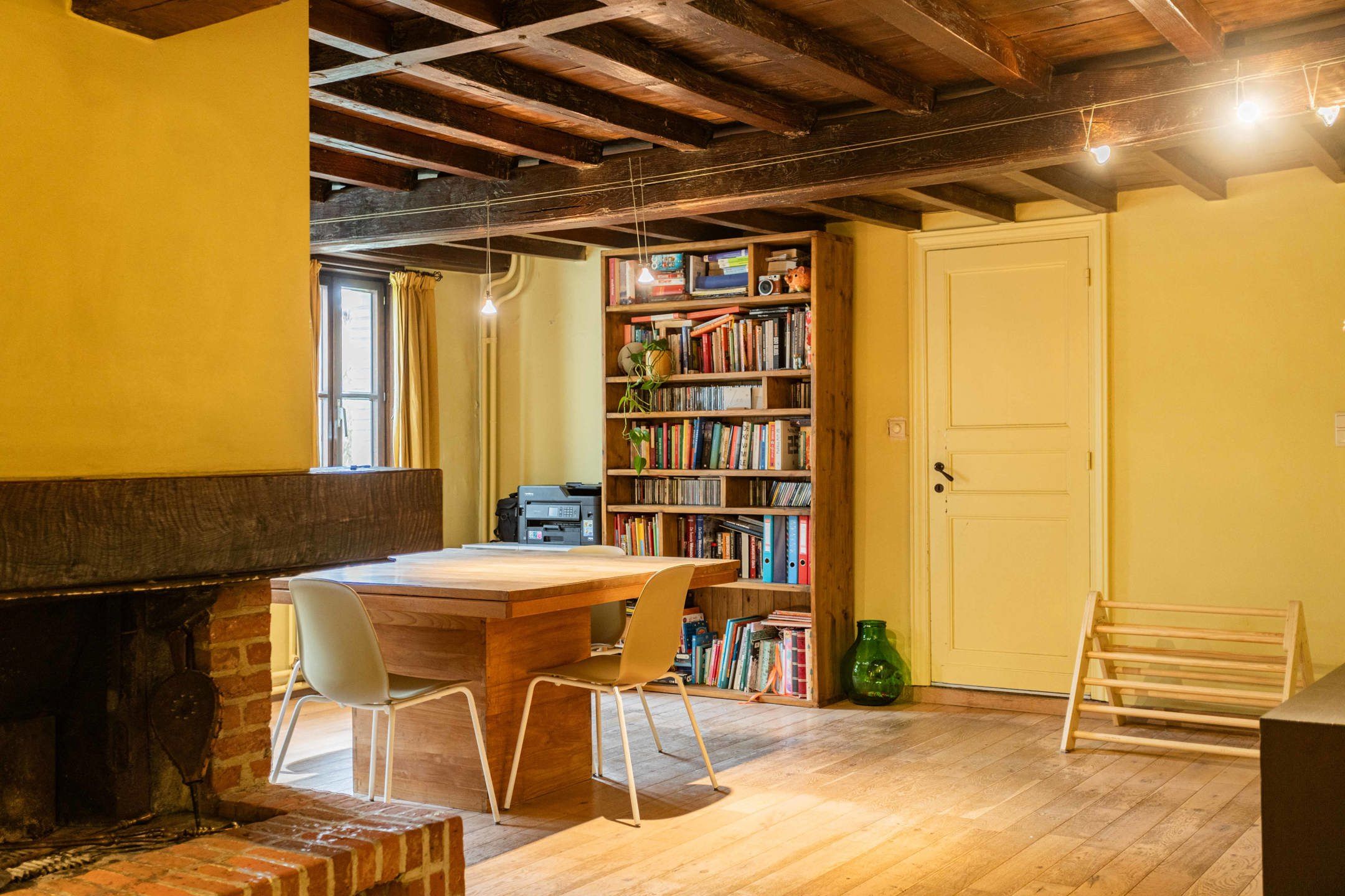 Charmante deels te renoveren alleenstaande woning  foto 13