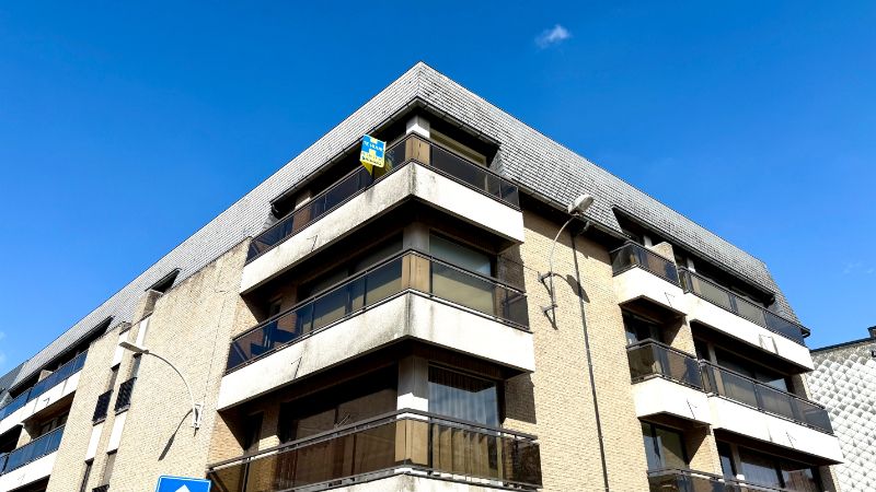 Centraal gelegen appartement met 2 slaapkamers foto 2