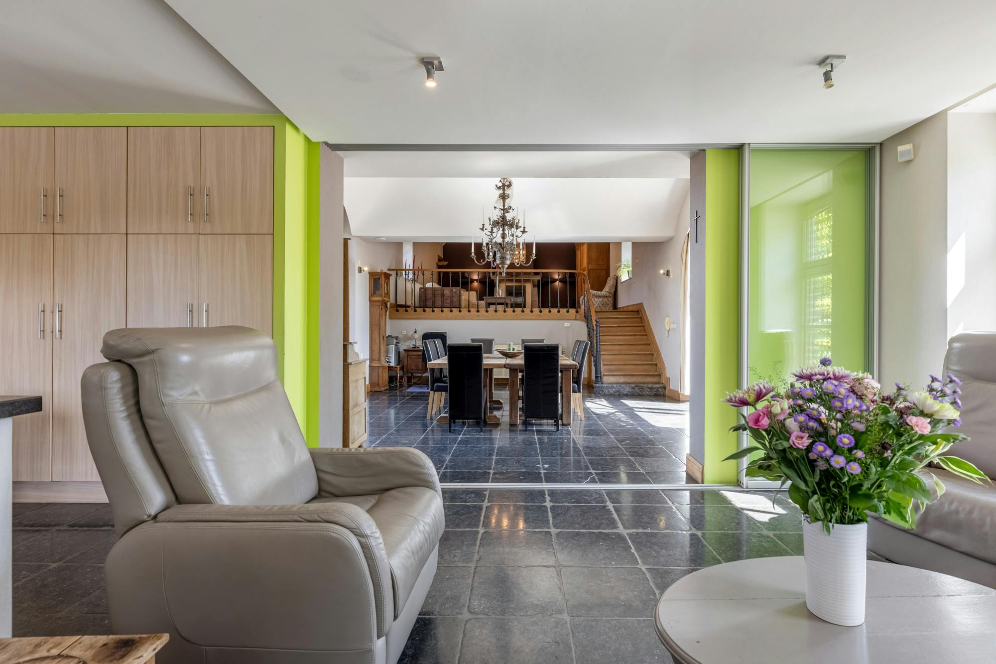 Gerenoveerde vierkantshoeve in het landelijke Vliermaal foto 9