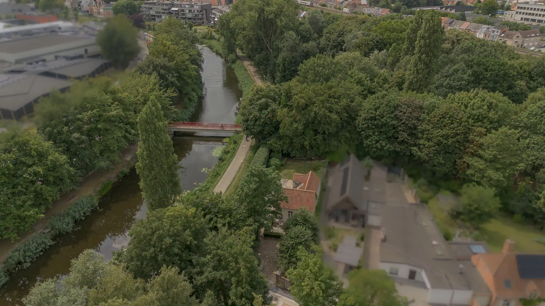 Prachtige woning met historisch karakter foto 2