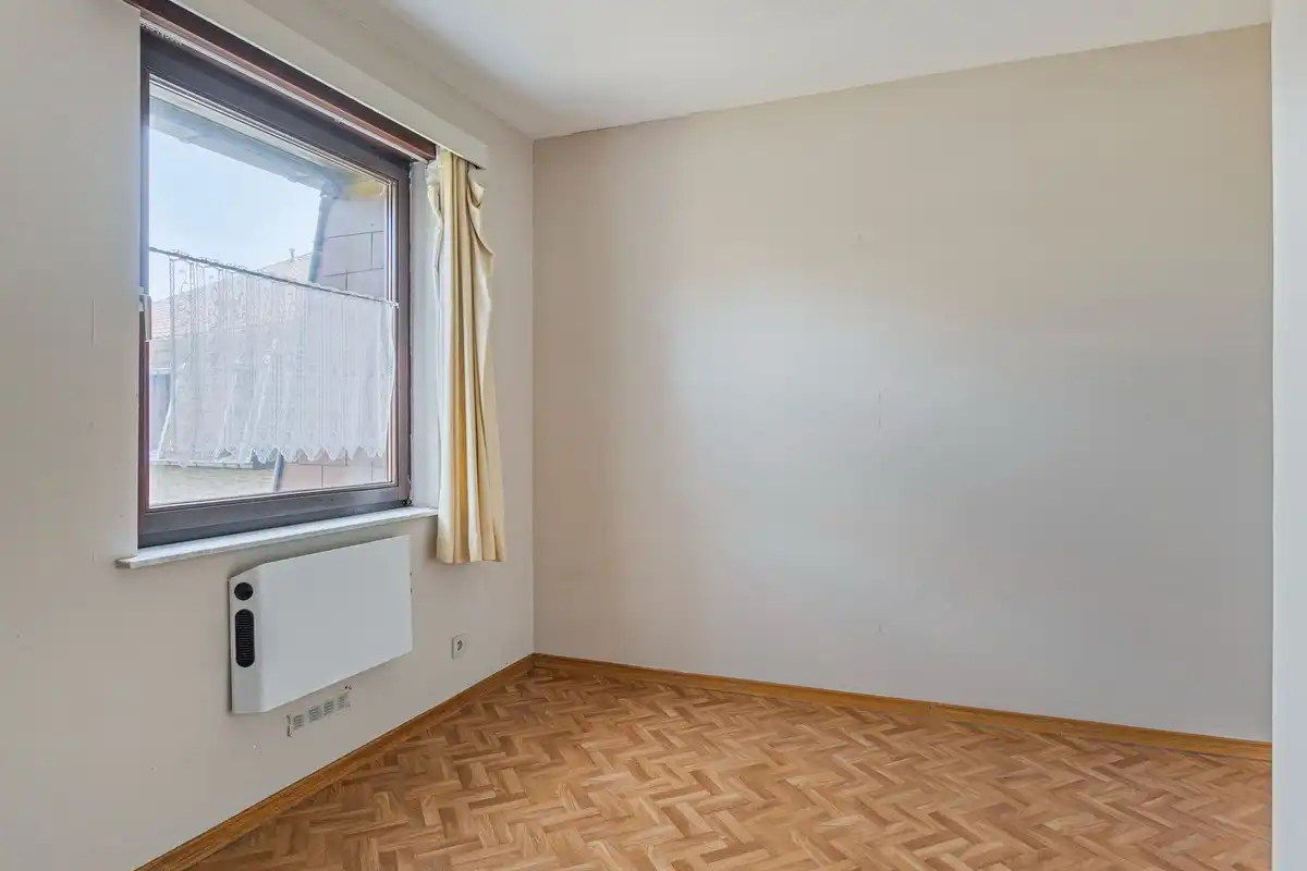 Appartement met 2 slaapkamers en garage. foto 12