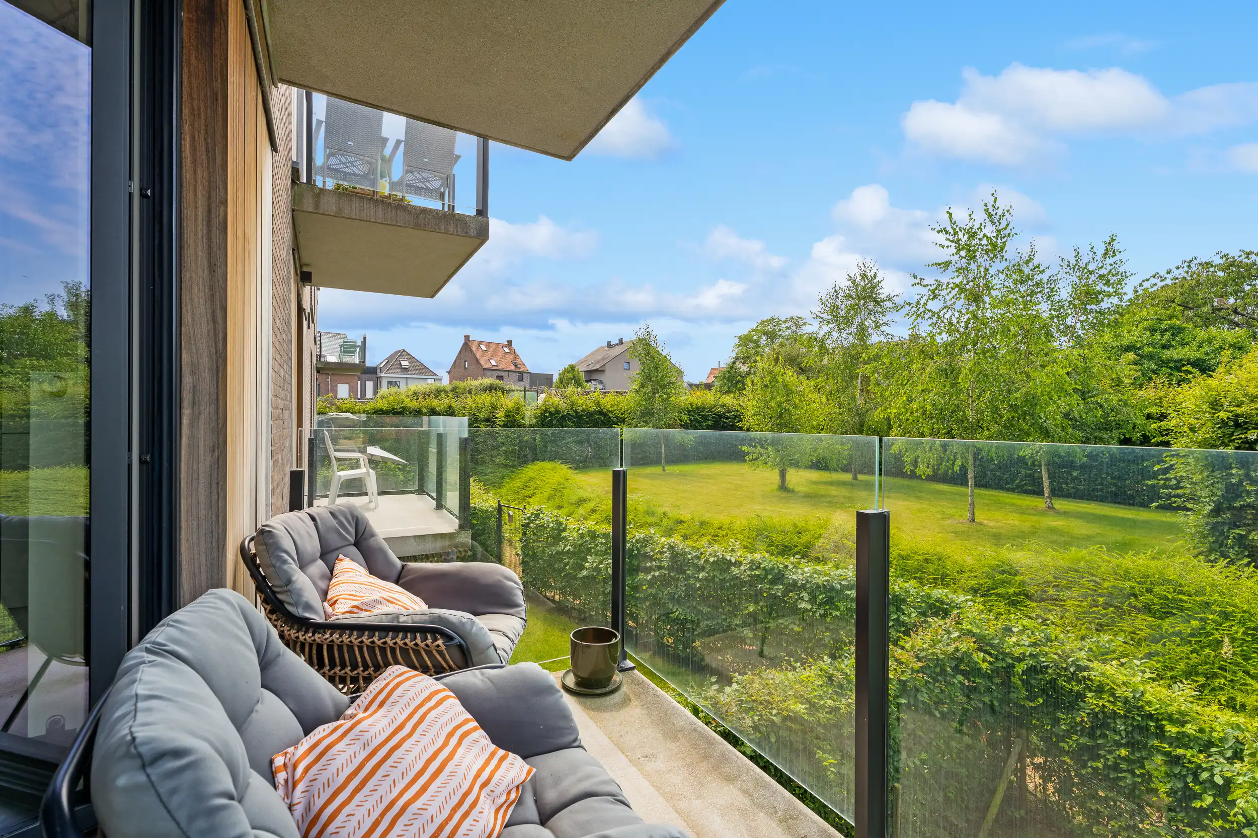 Zorgeloos genieten: Instapklaar 3-slpk appartement Kruisem foto 2