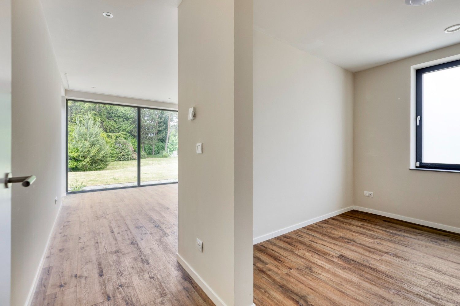 Ruime, energiezuinige bungalow op een toplocatie in residentiële villawijk foto 22