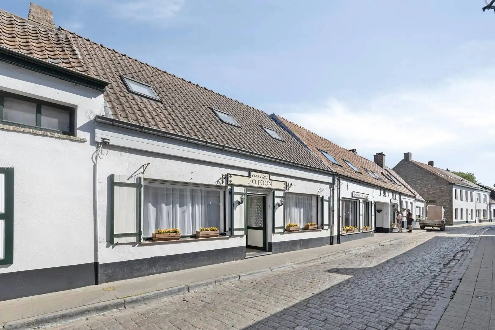 Handelshuis te koop in het centrum van Lissewege foto 2