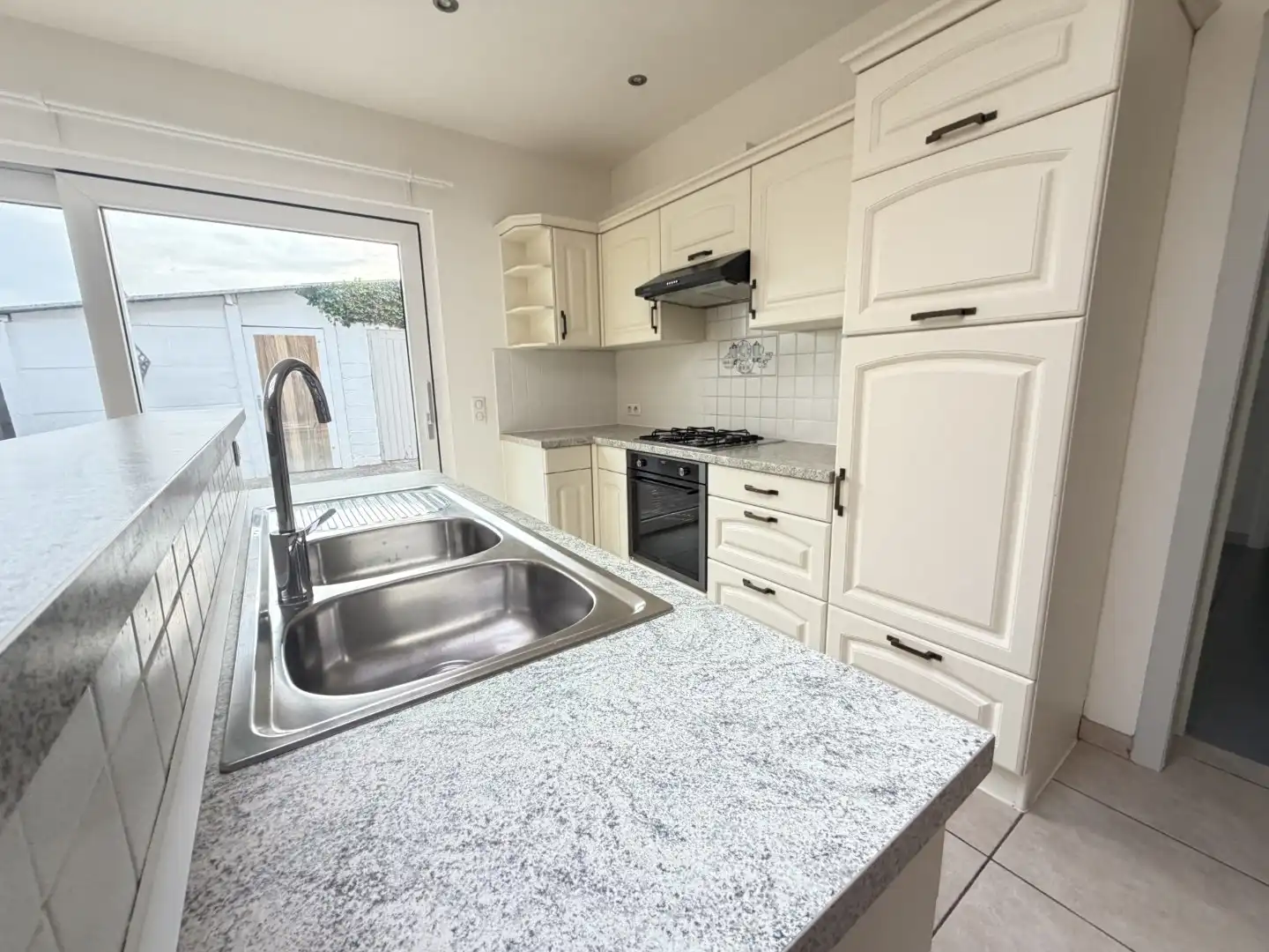 Woning te huur in Itterbeek met 3 slaapkamers foto 6