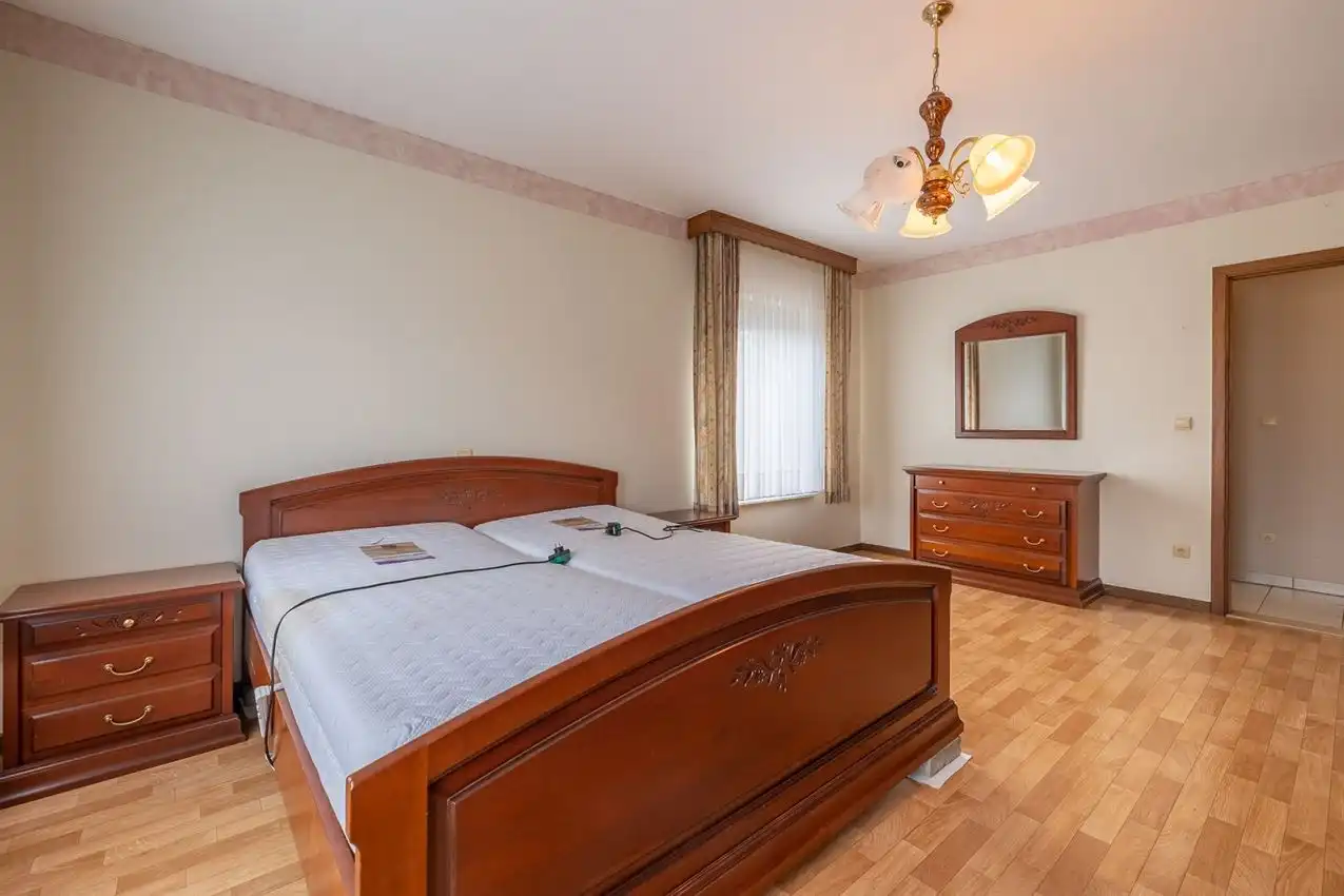 Landelijke villa op 1 hectare in Assent foto 17
