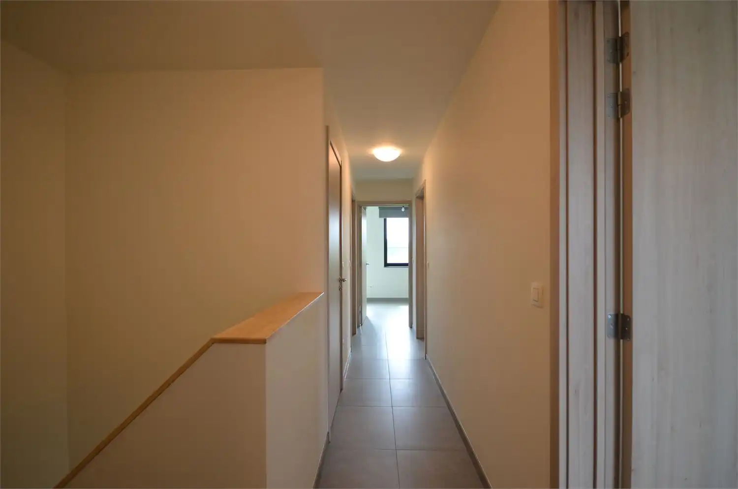 ENKEL AANMELDEN PER MAIL!! LUXUEUS AFGEWERKTE WONING IN PERFECTE STAAT! foto 16