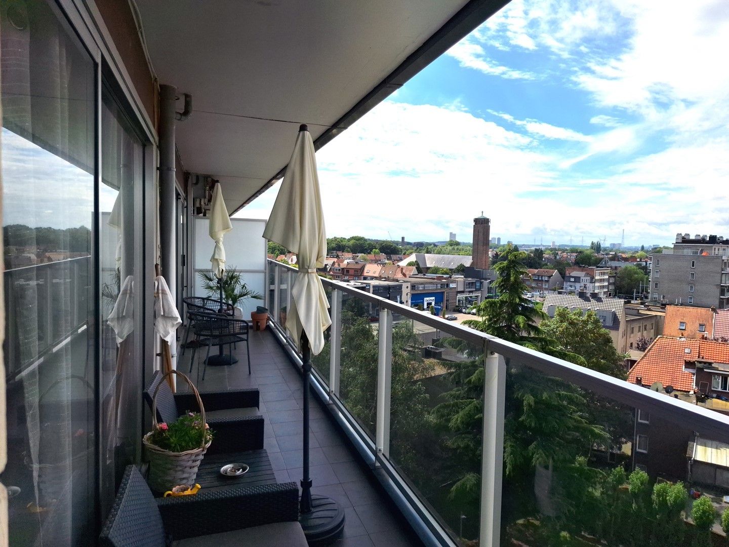 Appartement met 1 slaapkamer en terras met panoramisch zicht foto 1