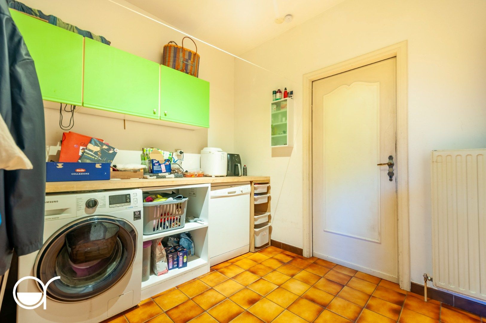 Halfopen bebouwing nabij het Sint-Pietersstation foto 5