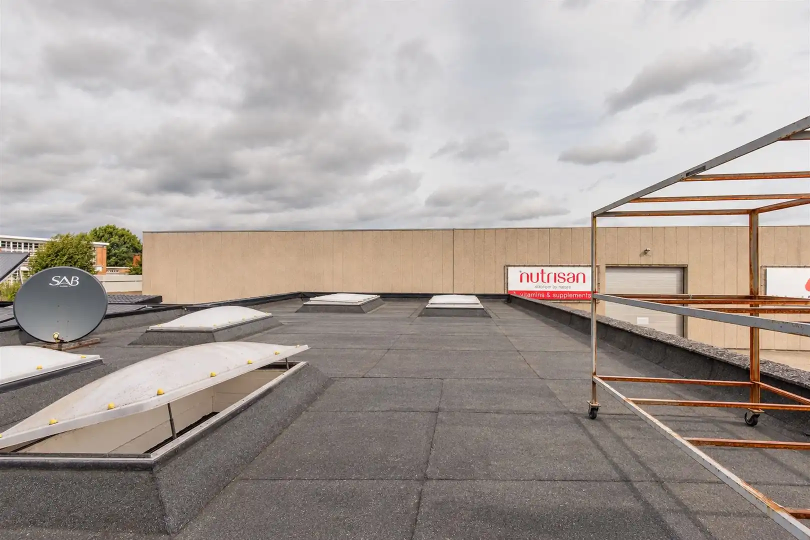 Opbrengsteigendom met twee appartementen en magazijn te Sint-Niklaas foto 19