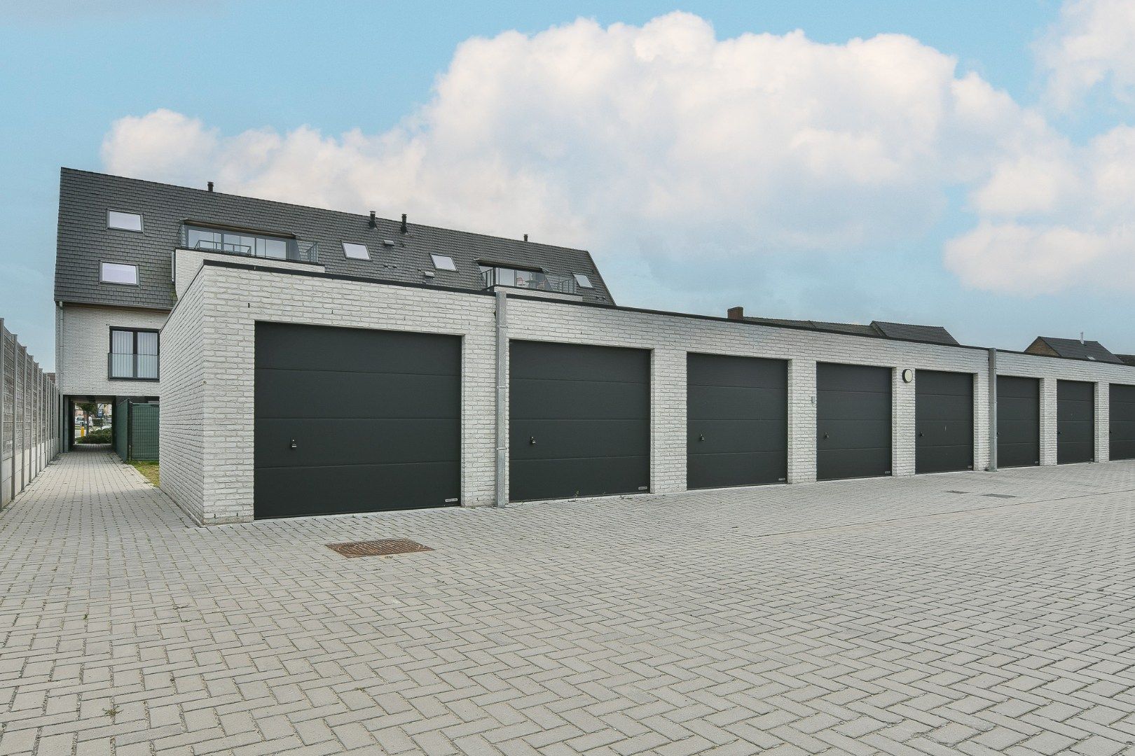 Ruim instapklaar nieuwbouwappartement (167 m²) met 3 slaapkamers en groot terras in centrum Eernegem foto 17