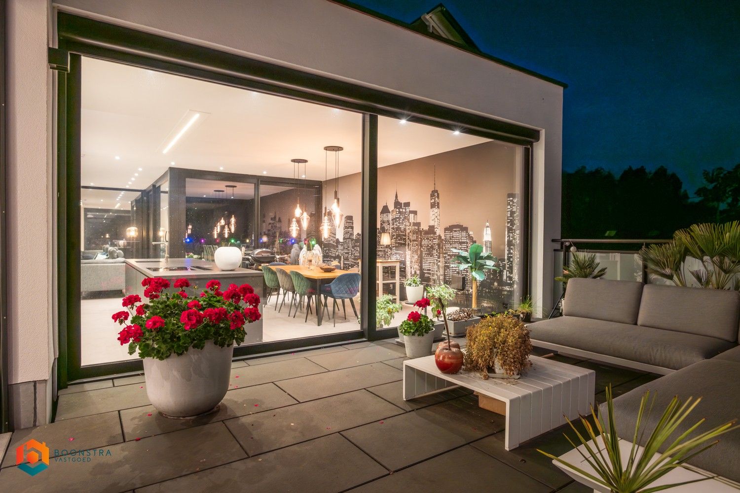 Exclusieve moderne villa met handelsruimte te Schriek foto 11