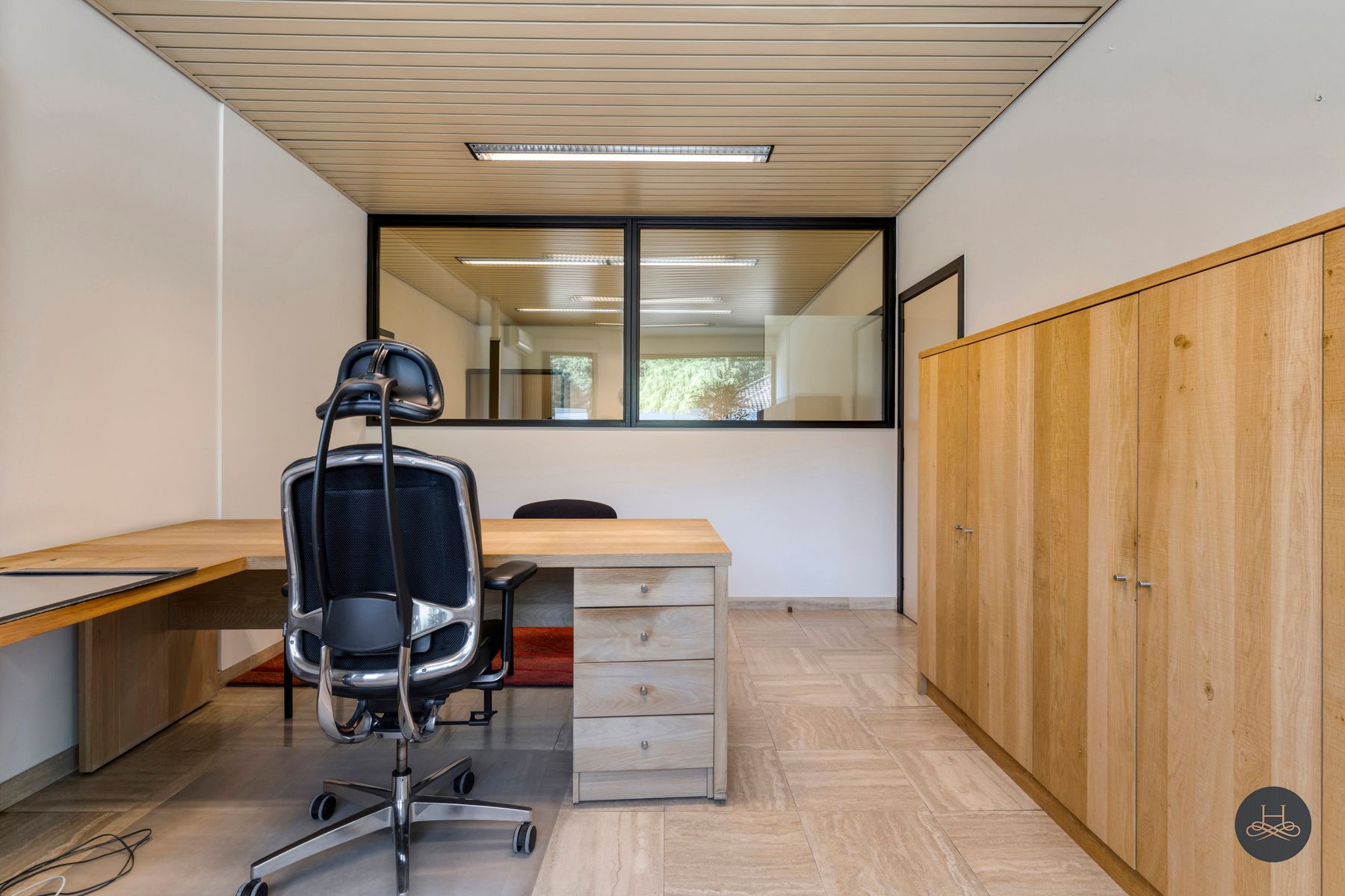 Gelijkvloerse commerciële kantoorruimte foto 8