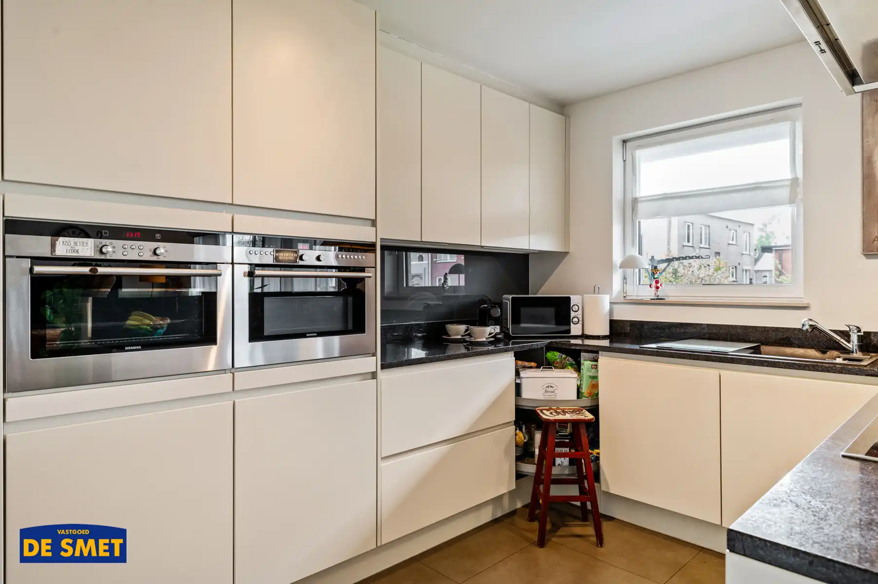 Appartement met lift, terras, garage en 2 autostaanplaatsen foto 7