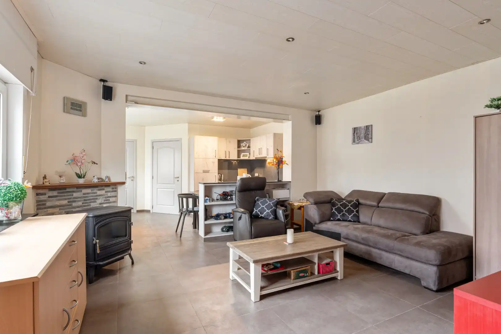 Halfvrijstaande gezinswoning op een perceel van 4a67ca op een rustige locatie te Dilsen-Stokkem. foto 5