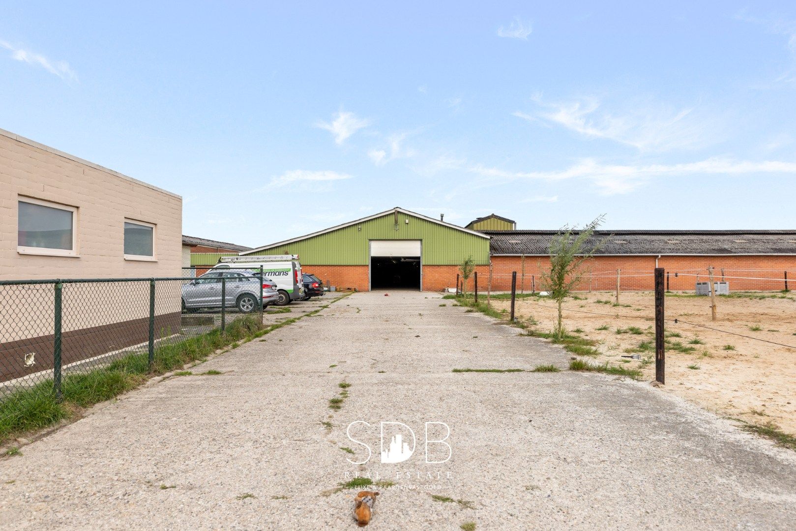Boerderij met paardenfaciliteiten en graslanden op 14.490m² foto 5