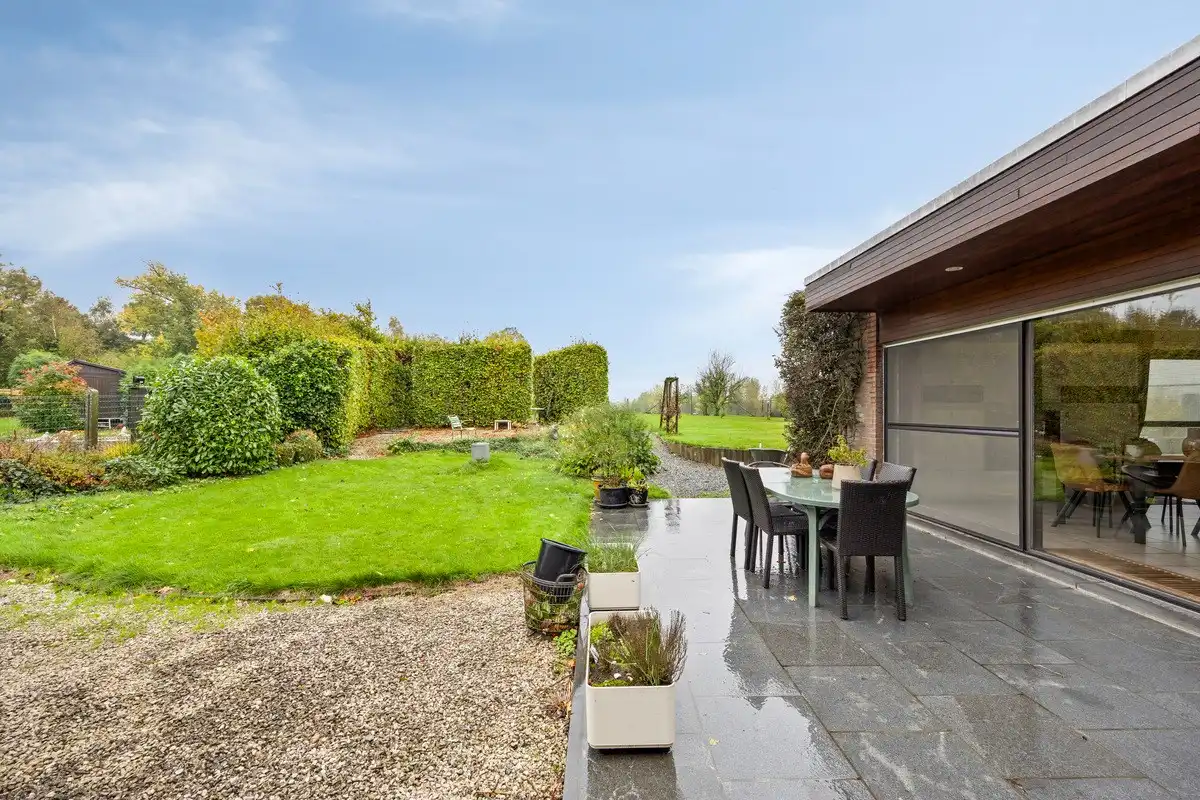 Goed gelegen bungalow foto 16