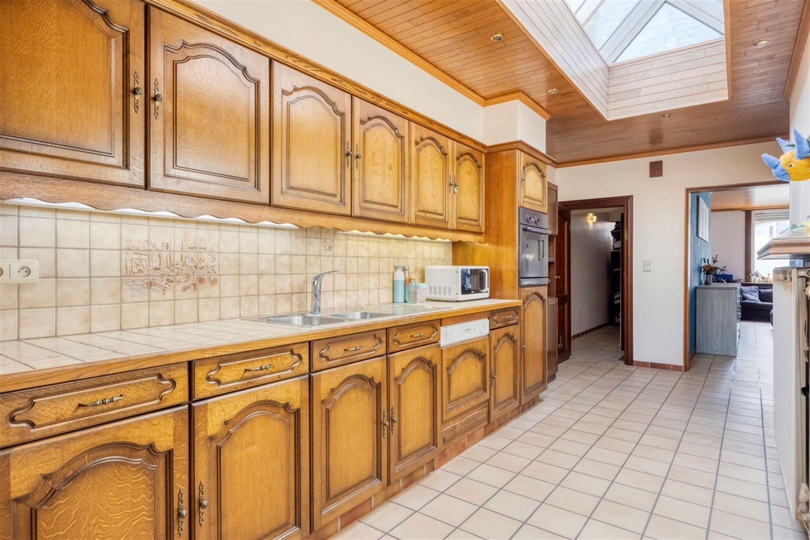Ruime rijwoning met garage foto 7
