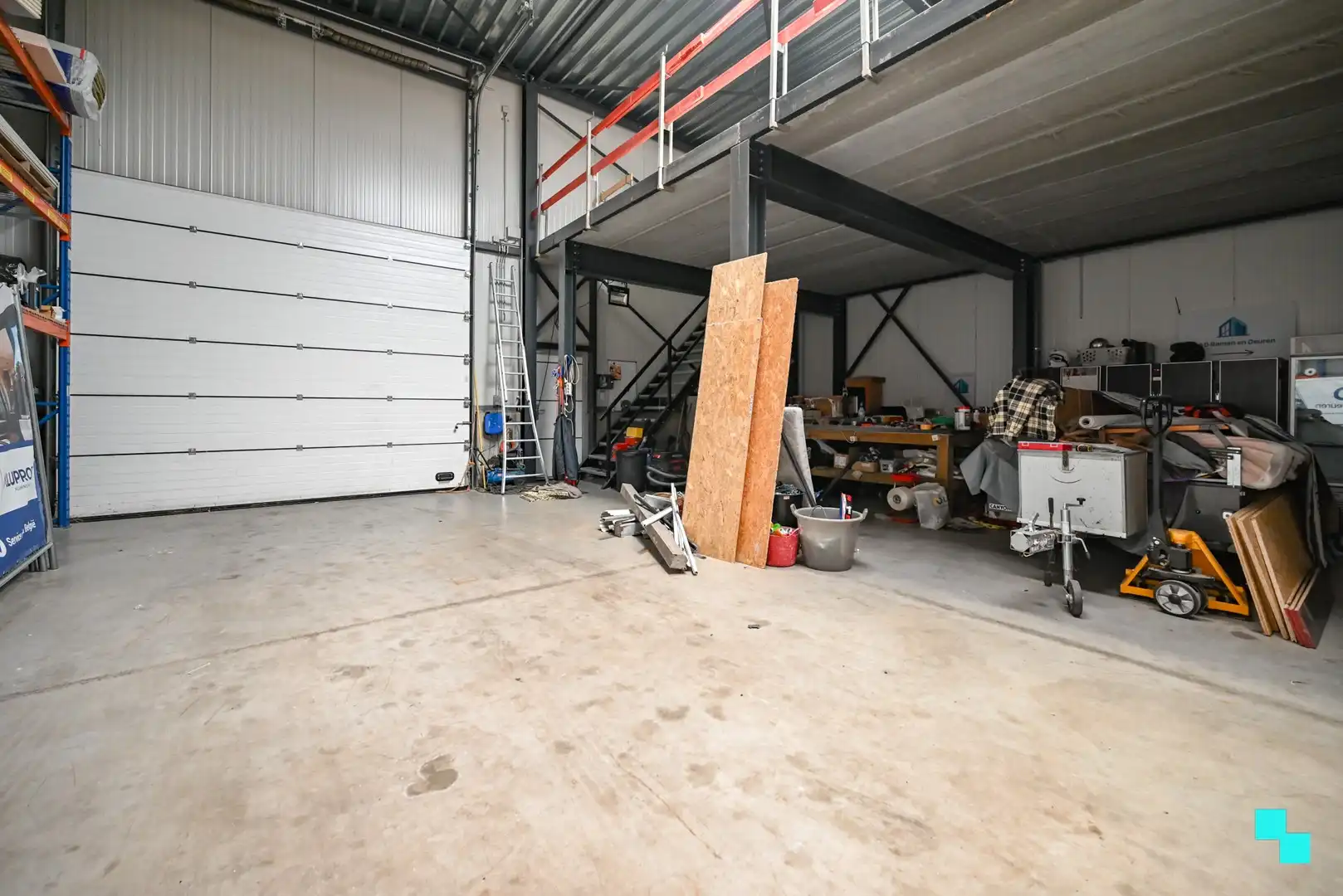 KMO-unit van ca. 182 m² met overdekte opslagruimte te Izegem foto 5