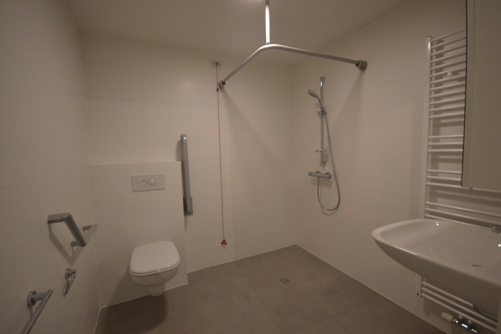 Stijlvolle assistentiewoning te koop met 1 slaapkamer te Koksijde. Super aanbod! foto 3