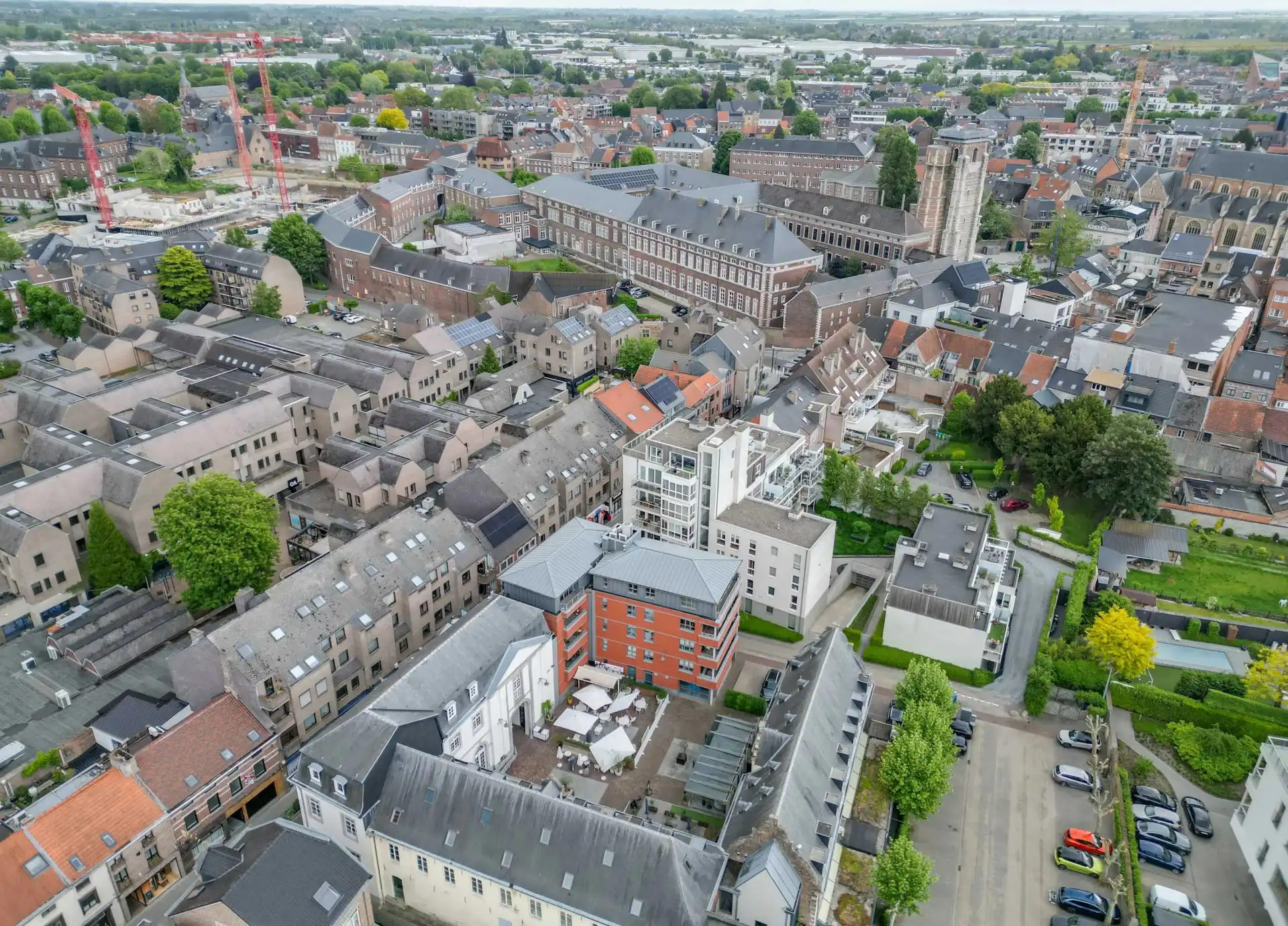 Modern appartement met 2 slaapkamers foto 6