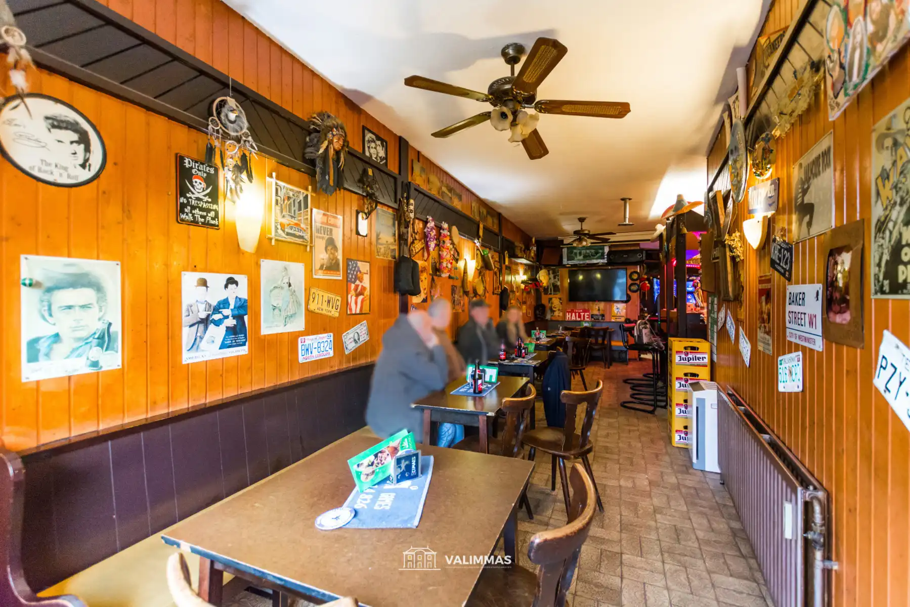 Opbrengsteigendom met handelsgelijkvloers en 2 appartementen foto 2