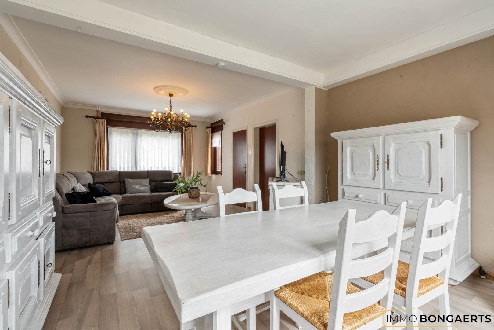 Gezinswoning met 3 slaapkamers foto 4