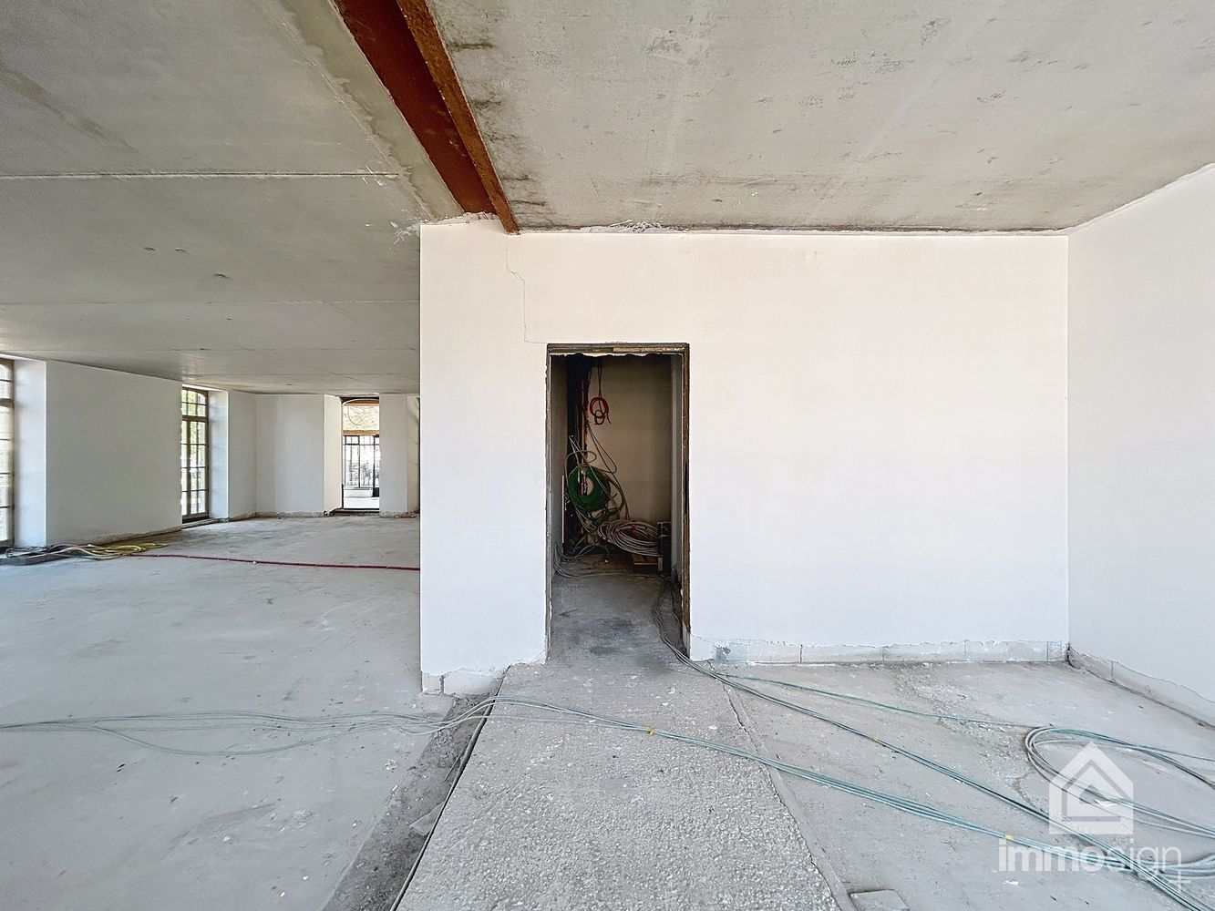 Handels- of horecapand op toplocatie te Bocholt foto 4