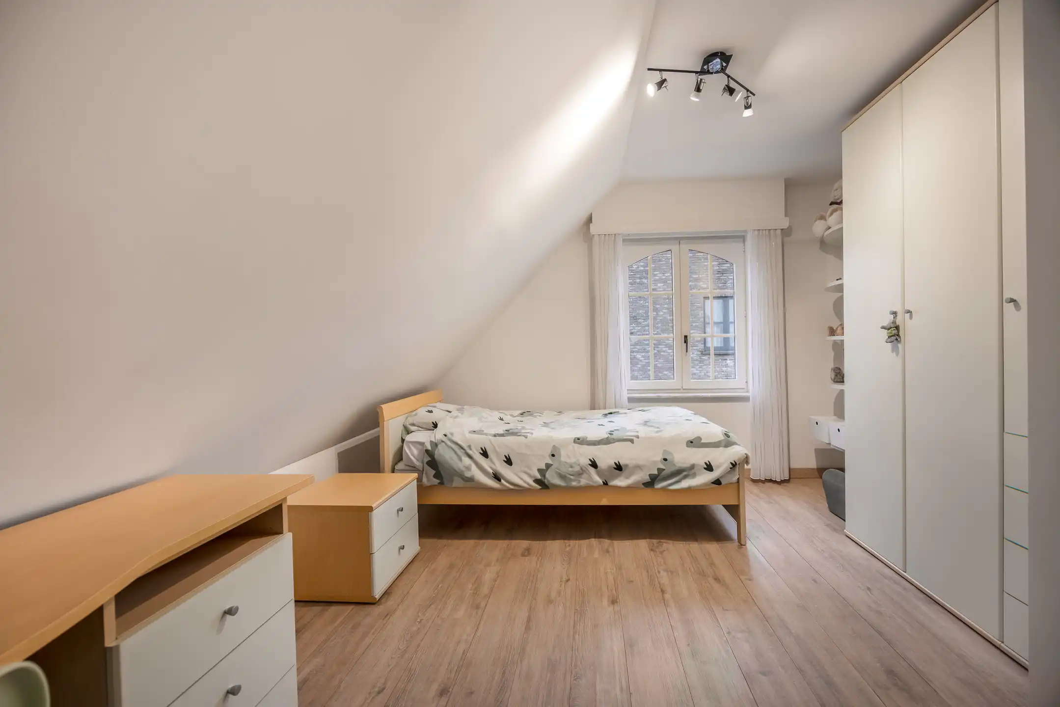 Ruime gezinswoning met prachtige tuin te Sint-Lenaarts foto 16