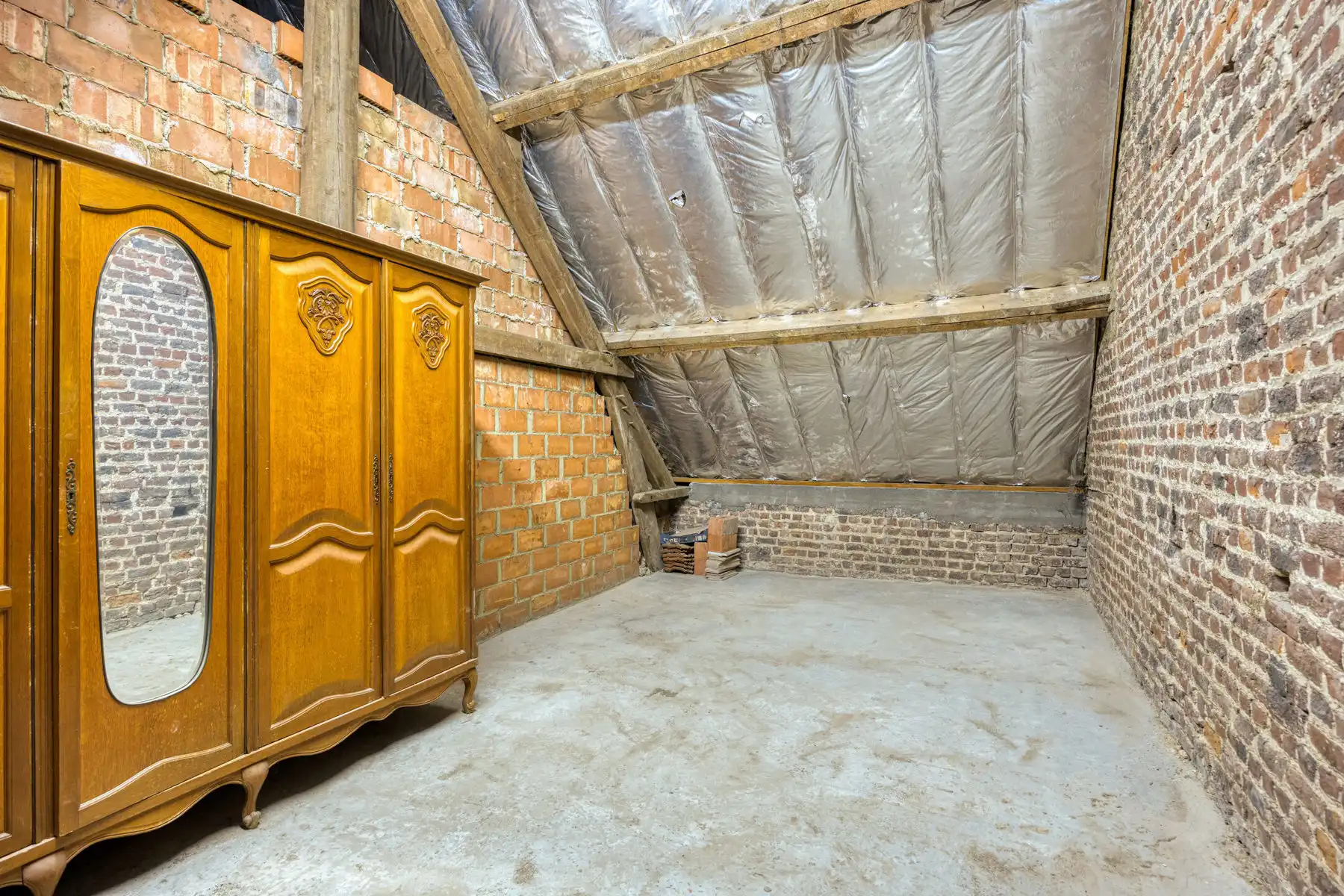 Karaktervolle woning met 3 slaapkamers en grote tuin foto 33